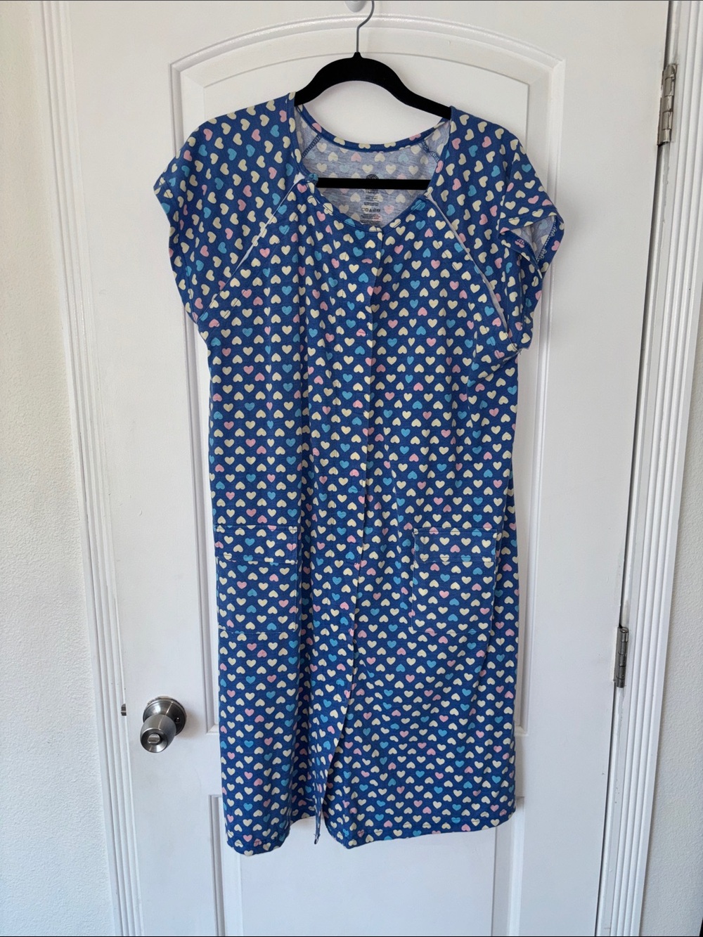 Kindred Bravely labor and delivery universal breastfeeding hospital gown S/M/L